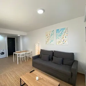 Central With Parking By Wayra Apartment